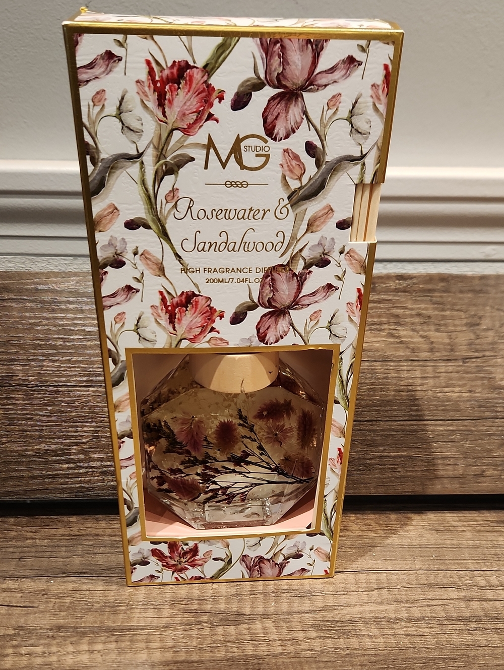 MG STUDIO Rosewater & Sandalwood Diffuser in Floral Pink and Gold Box 7.04 Fl Oz